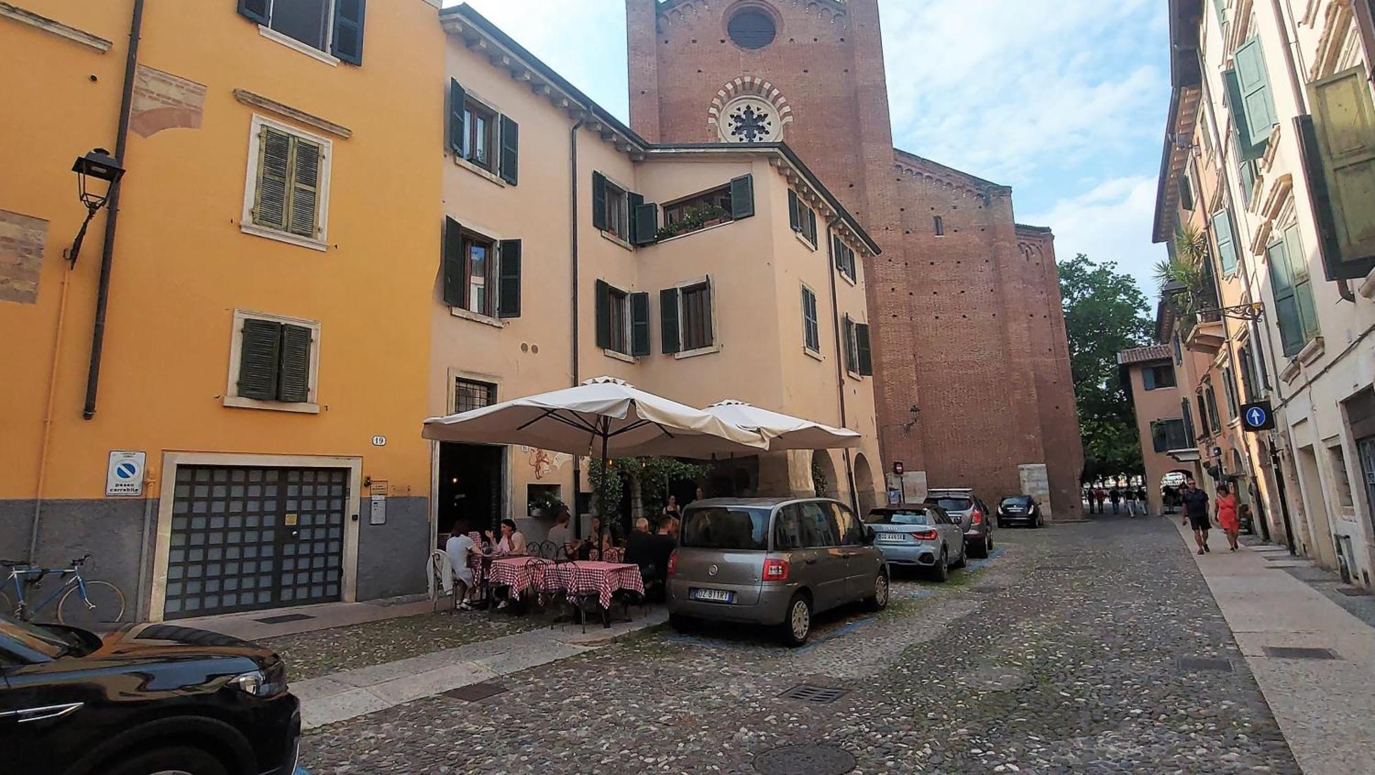 Sottoriva Studio Verona Buitenkant foto